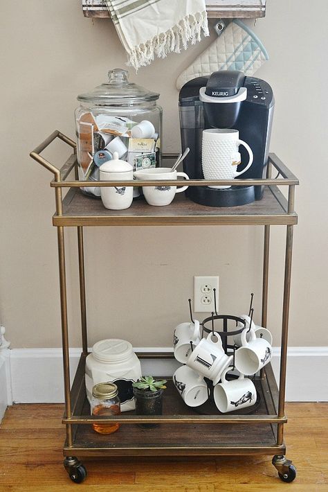 DIY coffee cart - lizmarieblog.com Kaffe Station, Coffee Bar Cart, Coin Café, Routine Life, Coffee Bar Station, Tea Station, Bar In Casa, Cart Ideas, Coffee Cart