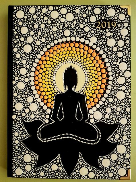 Buddha Dot Painting, Dot Art On Canvas, Arte Yoga, Buddha Art Drawing, Buddha Art Painting, Mandala Rock Art, Chakra Art, Mandala Art Therapy, Mandala Art Lesson