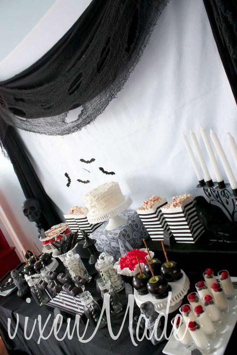 Vampire Halloween Party | CatchMyParty.com Devil Party, Vampire Halloween Party, Diy Party Themes, Vampire Party, Gothic Baby, Vampire Halloween, Angel Devil, Halloween Vampire, Halloween Party Ideas