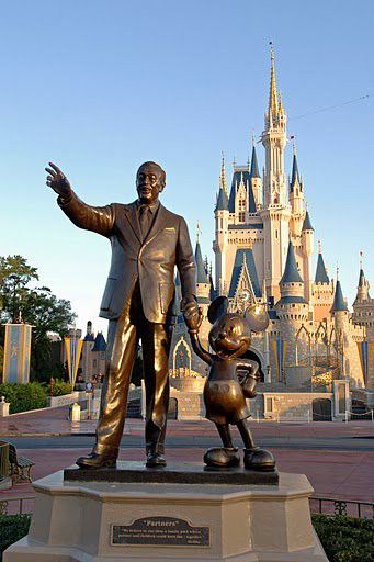 disney world <3 Walter Elias Disney, Disney Fanatic, Disney Magic Kingdom, Disney Castle, Disney Lover, Disney Scrapbook, Happiest Place On Earth, Disney World Resorts, Disney Pictures