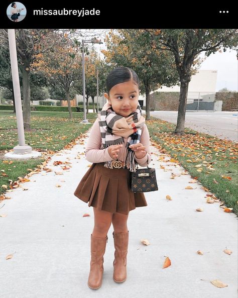 Modern Winter Outfits, Chic Winter Fashion, Winter Fashion For Women, Kids Outfits Daughters, Outfits For Kids, Black Kids Fashion, Fashion Baby Girl Outfits, Cold Weather Gear