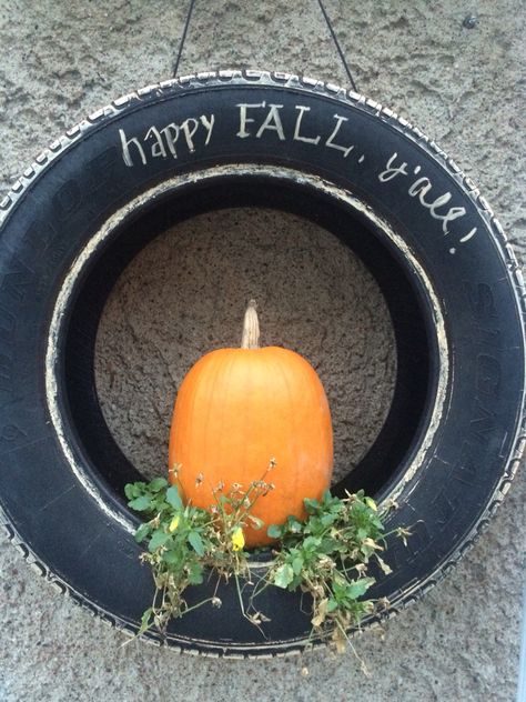 Fall Tire Decoration Rubber Tire Ideas, Fall Tire Decor, Tire Pumpkins, Tire Repurpose, Tire Snowman, Tire Decor, Tire Decoration, Tire Ideas, Tire Projects