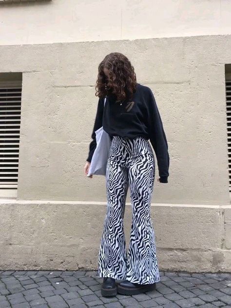 Zebra Flares Outfit, Like Aesthetic, Zebra Pant, Cute And Aesthetic, Top Aesthetic, Clueless Outfits, Print Pants, Colourful Outfits, Teen Fashion Outfits