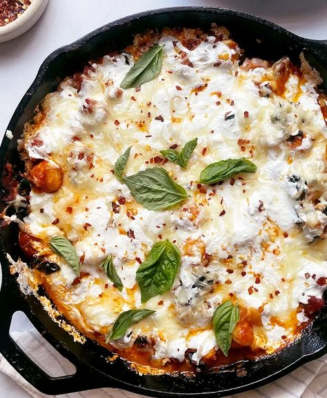 Skillet Gnocchi Bake with Sausage and Kale Recipe - PureWow Skillet Gnocchi, Gnocchi Bake, Gnocchi Recipes Easy, The Pasta Queen, Postpartum Meals, Pasta Queen, Cozy Winter Recipes, Kale Recipe, Pasta With Peas