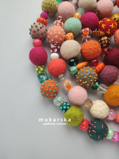 Felted embroidered necklaces Felt Beads Jewelry, Embroidered Necklaces, Felt Jewellery, Felt Bracelet, Crochet Jewlery, Weaving Loom Diy, Felt Necklace, Felt Beads, Beading Jewelery