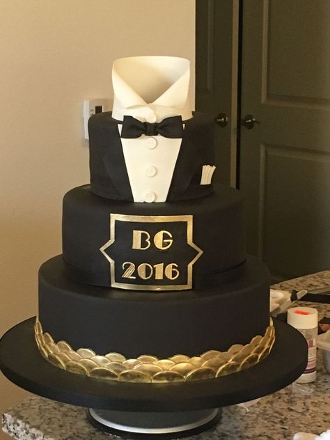 Graduation Cake  on Cake Central                                                                                                                                                                                 Más Great Gatsby Cake, 50th Birthday Cakes For Men, Gatsby Cake, Cake For Men, Black And Gold Cake, Rodjendanske Torte, Cake Design For Men, Tuxedo Cake, 60th Birthday Cakes