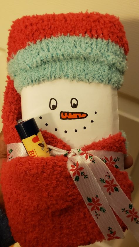 Chocolate Bar Snowman Socks, Fuzzy Sock Gift Ideas, Stuffed Socks Gift Exchange, Socks Christmas Gift Ideas, Fuzzy Socks Gift, Sock Gift Exchange, Gift Games, Christmas Gift Games, Christmas Socks Gift