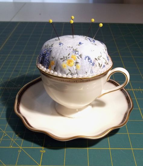 Teacup Pincushion by aorlflood from the quiltingboard.com Teacup Pincushion, Broken China Crafts, Diy Pin Cushion, Pincushion Tutorial, Quote For The Day, Harry S Truman, Cushion Tutorial, Teacup Crafts, China Crafts