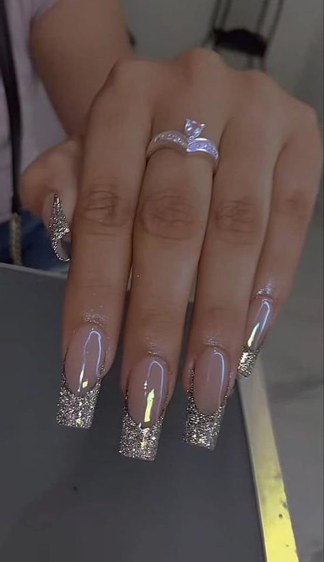 Silver Acrylic Nails, 2024 Green, Prom Nails Silver, Silver Nail Designs, New Years Eve Nails, Fancy Nails Designs, Orange Neon, Green Neon, Design 2023