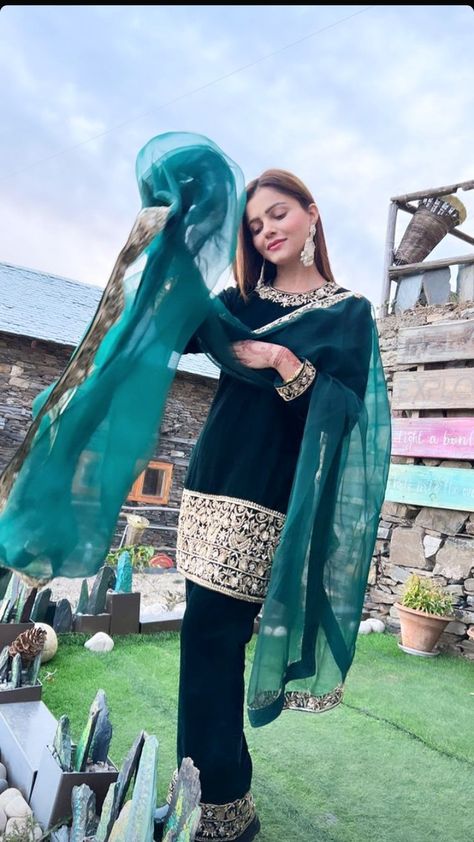 Rubina Dilak, Rubina Dilaik, Stylish Sarees, Salwar Suit, Salwar Suits, Favorite Celebrities, Saree, Celebrities, Stars