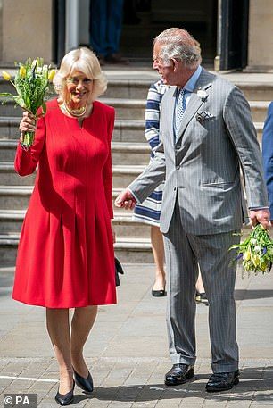 The Prince of Wales and Duchess of Cornwall meet children outside Canada House | Daily Mail Online Charles And Camilla, Canada House, Queen Consort, Prince Charles And Camilla, Queen Camilla, Duchess Of Cornwall, Prince Charles, Prince Of Wales, King Charles