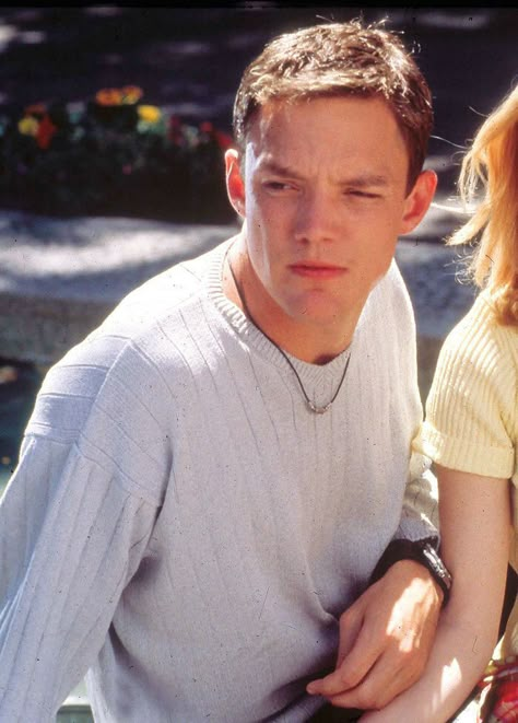 Hair Colour Ash Brown, Matt Lillard, Stu Macher, Scream Cast, Matthew Lillard, Scream 1996, 17 Birthday, Ghostface Scream, Halloween Film