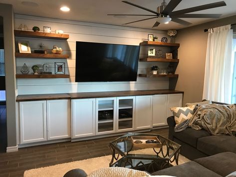 Built In Entertainment Center, Basement Inspiration, Home Entertainment Centers, Storage Wall, Diy Ikea, Entertainment Center Decor, Theater Room, Estantes Flotantes, Entertainment Centers