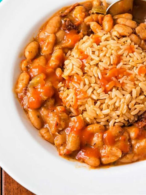 White Beans And Rice, Beans Rice Recipe, Creole Jambalaya, Cajun Jambalaya, Creole Spice, White Bean Recipes, Rice And Beans Recipe, Mardi Gras Food, Beans And Rice