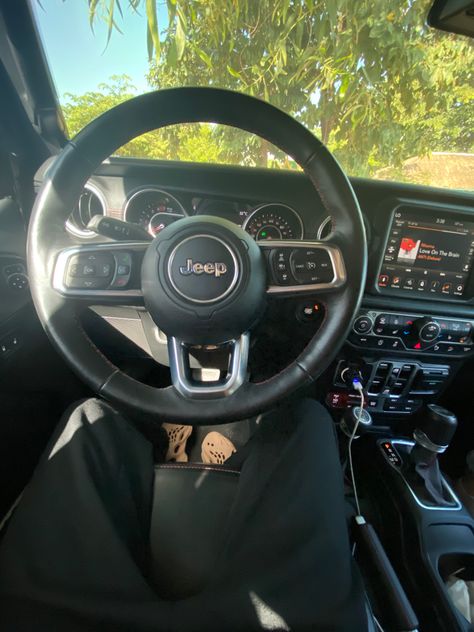 Jeep Renegade Black, Car Manifestation, Jeep Wrangler Interior, Black Jeep Wrangler, Dream Life Goals, 2018 Jeep Wrangler, Girly Car Accessories, Black Jeep, Jeep Wrangler Sahara