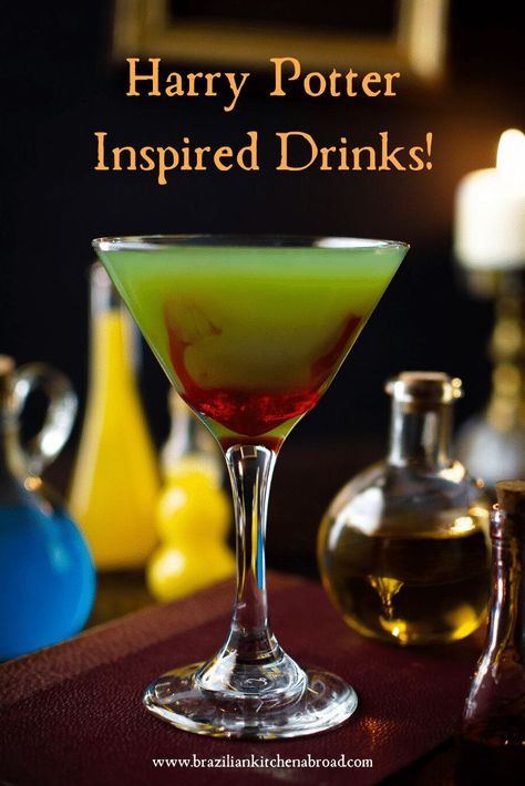 Harry Potter Cocktails Alcohol, Harry Potter Themed Drinks Cocktails, Harry Potter Mock Tails, Harry Potter Cocktails Recipes, Harry Potter Drinks For Kids, Harry Potter Alcoholic Drinks, Harry Potter Drinks Alcohol, Alcoholic Butterbeer, Harry Potter Recipes