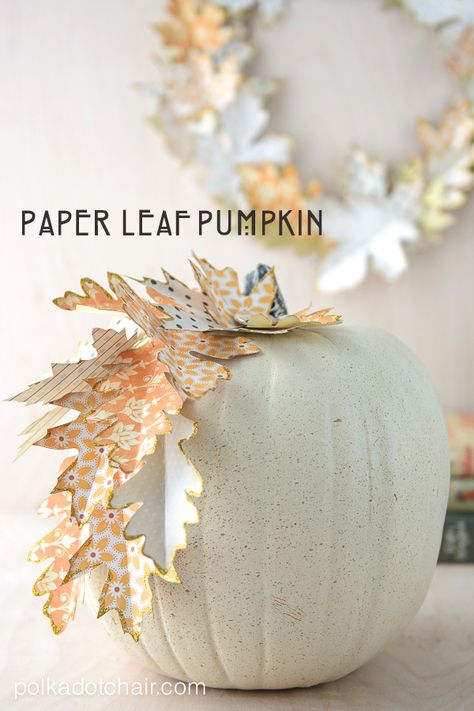 Cut paper leaves to create an Autumn wreath Fall Scrapbook Paper Crafts, Pumpkin Leaf Pattern, Decorate Pumpkins, Paper Pumpkin Craft, Diy Pumpkins, Leaf Pumpkin, Freezer Paper Stenciling, Paper Leaf, Pumpkin Craft