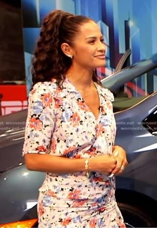 Rocsi’s+white+floral+dress+on+Good+Morning+America.++Outfit+Details:+https://wornontv.net/455609/ Rocsi Diaz, Paris Family, America Outfit, Kimmy Schmidt, Unbreakable Kimmy Schmidt, Lilly Singh, Housewives Of Atlanta, Housewives Of New York, Housewives Of Beverly Hills