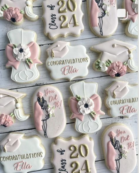 Graduation Cookies Decorated, Graduation Party Desserts, Cookie Bouquets, Cookie Bouquet, Graduation Cookies, Cookies Decorated, Party Desserts, Graduation Party, Bouquets