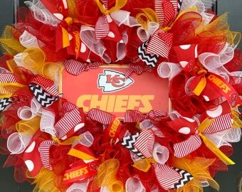 Chiefs wreath - Etsy Chiefs Wreath, Chiefs Decor, Fan Wreath, Baseball Wreaths, Kc Chiefs Football, Chiefs Kingdom, Football Wreath, Chiefs Football, Football Art