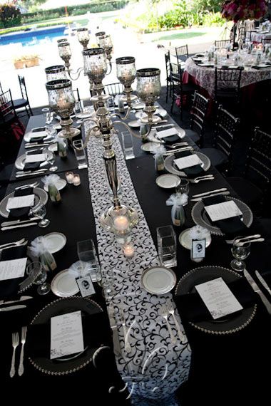 Dekoracija Stola, White Table Decor, Black Silver Wedding, Black White Table, Ideas For Weddings, Banquet Ideas, Casino Theme Party Decorations, Award Ideas, Prom Decor