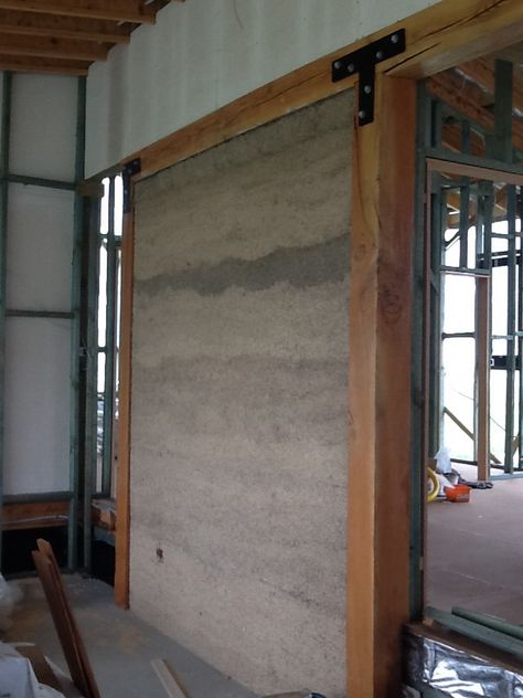 Hemp Wall, Hemp Building, Lime Render, Hemp House, Sustainable Housing, Lakehouse Ideas, House Under Construction, Rammed Earth Wall, Rammed Earth