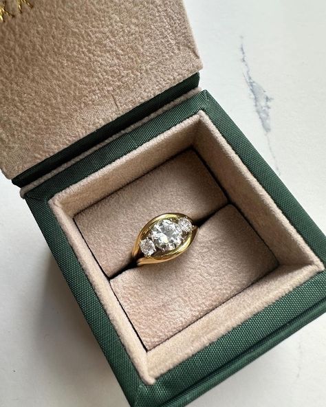 Lucy Crowther FGA | A very special commission for an extra special couple. It was a real honour to have my cousin come to me to help design a ring for his… | Instagram Cute Engagement Rings, Come To Me, Best Engagement Rings, Dope Jewelry, My Cousin, Wedding Mood, Diamonds And Gold, Pretty Wedding, Put A Ring On It