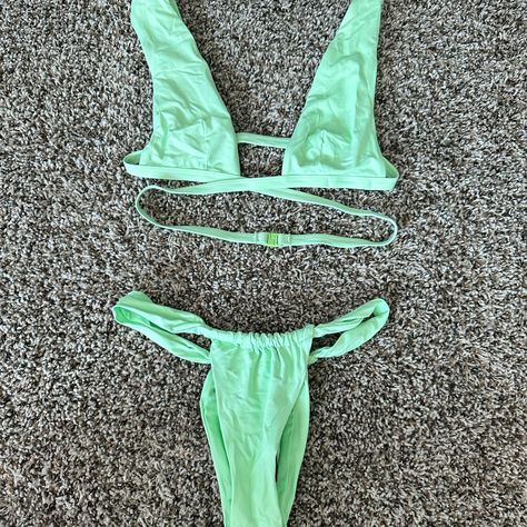 Zara Swimsuit Never Worn Mint Green, Size Small Top And Bottom. Comes As A Set Zara Swimsuit, Pink Ladies Outfit, Mint Green Color, Pastel Mint, Beach Outfits, Swim Suits, Summer Lovin, Women Clothes, Relationship Tips