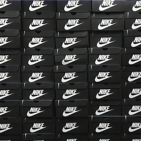 Nike Boxes, Best Hoodies For Men, Nike Wallpaper Iphone, Black And White Wallpaper Iphone, Adidas Art, Skate And Destroy, Supreme Wallpaper, Love Animation Wallpaper, Sneaker Art