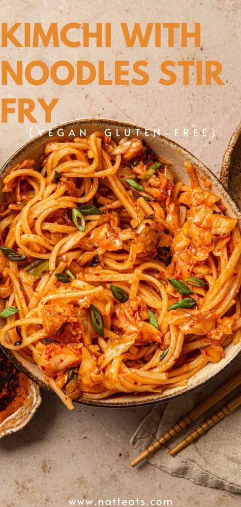 Kimchi Rice Noodles, Vegan Kimchi Noodles, Kimchi Noodles Stir Fry, Vegan Kimchi Fried Rice, Kimchi Spaghetti, Noodles With Kimchi, Stir Fry Vegan, Gluten Free Stir Fry, Gluten Free Asian Recipes