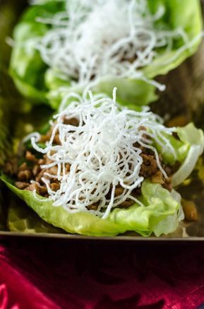 Chicken Lettuce Wraps (PF Chang's Copycat) | @gogogogourmet Pf Changs Lettuce Wraps, Pf Changs Chicken Lettuce Wraps, Chinese Meals, Salat Wraps, Chinese Chicken Salad Recipe, Pf Chang, Chicken Lettuce Wraps Recipe, Fried Spring Rolls, Pf Changs