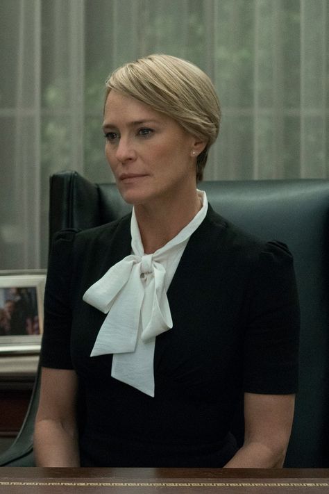 Robin Wright Opens Up About House of Cards Costar Kevin Spacey: "I Didn’t Know the Man" #metoo #houseofcards Claire Underwood Wardrobe, Claire Underwood Style, Claire Underwood, Professional Work Outfit, Robin Wright, Kevin Spacey, Great Women, House Of Cards, Costume Shop