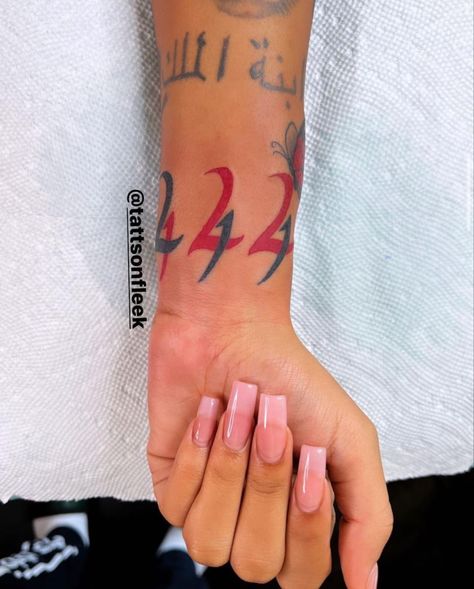 Claw Tattoo, Atlanta Buckhead, Arm Sleeve Tattoos For Women, Piercing Inspiration, Rose Tattoo Sleeve, Mommy Tattoos, Tasteful Tattoos, Tattoo Now, Red Ink Tattoos