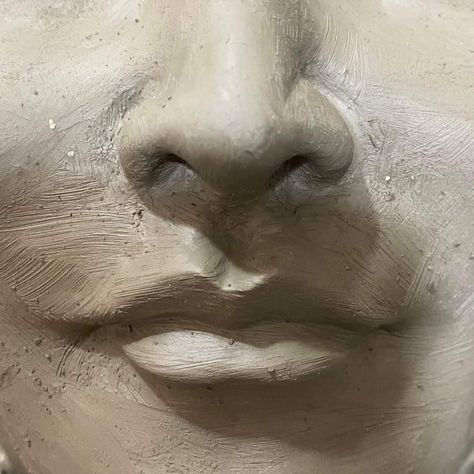 Hair Sculpture Clay, Clay Nose Sculpture, Sculpted Faces Clay, Sculpting Eyes In Clay, Face Sculpting Clay, Clay Faces Sculpture, Polymer Clay Sculpture Ideas For Beginners, Clay Mask Art Ideas, Clay Faces Sculpture Easy