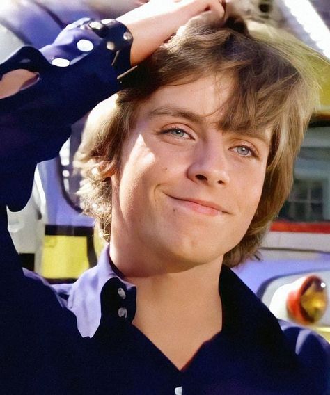 Cute Luke Skywalker, Luke Skywalker Cute, Young Mark Hamill, Mark Hamill 70s, Mark Hamill Young, Luke Skywalker Drawing, Star Wars Icon, Star Wars Luke, Star Wars Luke Skywalker