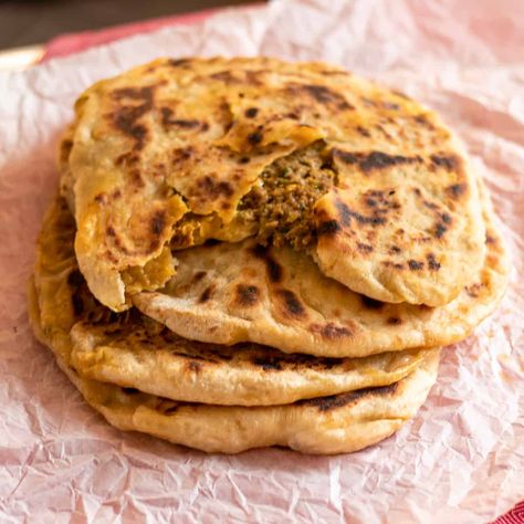 Keema Naan Keema Naan, Lamb Keema, Persian Food Iranian Cuisine, Mutton Keema, Lemon Roasted Potatoes, Naan Bread Recipe, Minced Lamb, Recipes With Naan Bread, Iranian Cuisine