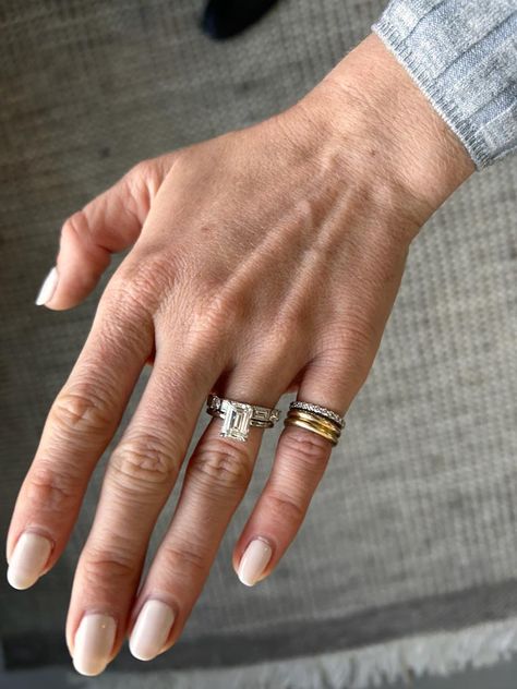 Pinky Ring Next To Wedding Ring, Pinky Ring With Engagement Ring, Stacked Pinky Rings, Classic Ring Stack, Ring Stack With Engagement Ring, Gold Rings Stack, Pinky Ring Stack, Engagement Rings Stacked, Pinky Ring For Women