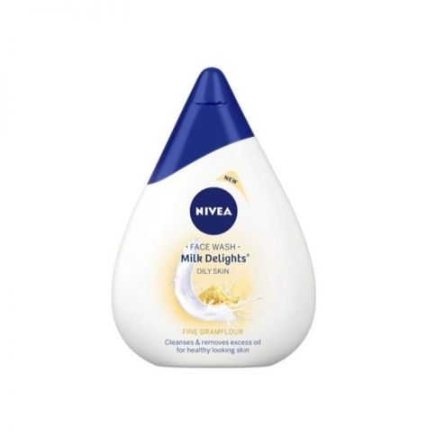 This face wash is perfect for oily skin.It removing excess oil from the skin and keeps your skin oil free for the whole day,in just one use.The face wash effectively reduces stickiness, leaving your skin looking plump and healthy. Nivea Face Wash, Oily Skin Facewash, Oil Free Face Wash, Oily Skin Face, Skin Oil, Years Younger, Oils For Skin, Face Wash, Oily Skin