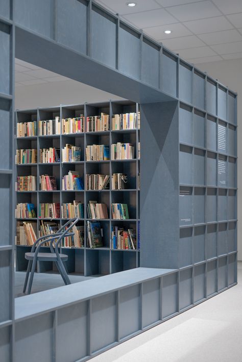 Gallery of Petr Hajek’s Library / Studio COSMO - 6 Office Library Design, Library Shelf, Library Interior, Library Room Design, Library Furniture Design, Library Store, Modular Office Furniture, Library Bookshelves, Library Room