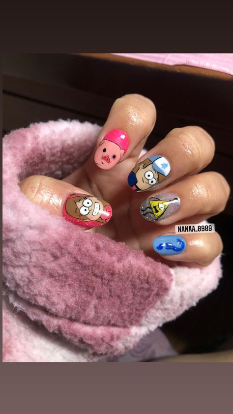 #shortnails #gravityfalls #characterart Gravity Falls Nail Art, Adventure Time Acrylic Nails, Amazing World Of Gumball Nail Art, Gravity Falls Nails, Cartoon Looking Nails, Tigger Acrylic Nails, Cartoon Nail Designs, Anime Nails, Super Cute Nails