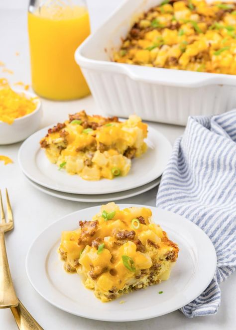 Easily feed a crowd with this 5-minute prep egg and potato casserole - a breakfast favorite and the perfect make-ahead meal! #breakfastcasserole #breakfast #potatoes #casserole Egg Potato Bake, Breakfast Casserole With Obrien Potatoes, Potatoes Obrien Casserole Breakfast, Breakfast Casserole With Potatoes Obrien, Breakfast Potatoes Casserole, Egg And Potato Casserole, Simply Potatoes Recipes, Potatoes Obrien, Potato Egg Casserole