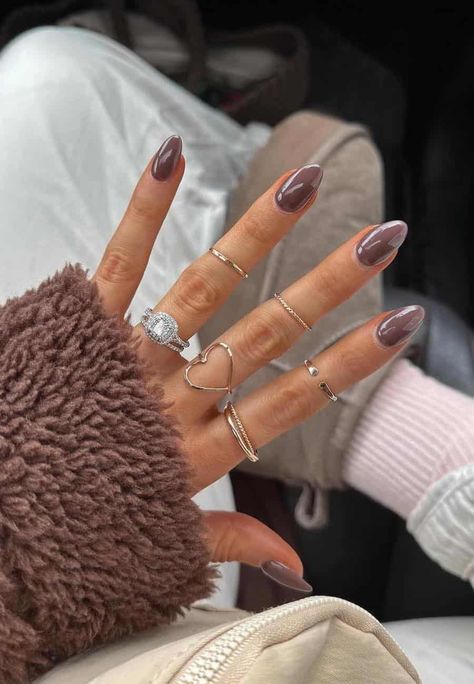 Cool Tone Nail Colors, Shellac Nails Fall, Kutek Disney, Wine Nails, Manikur Kuku, Simple Fall Nails, Fall Nail Trends, October Nails, Cute Nails For Fall