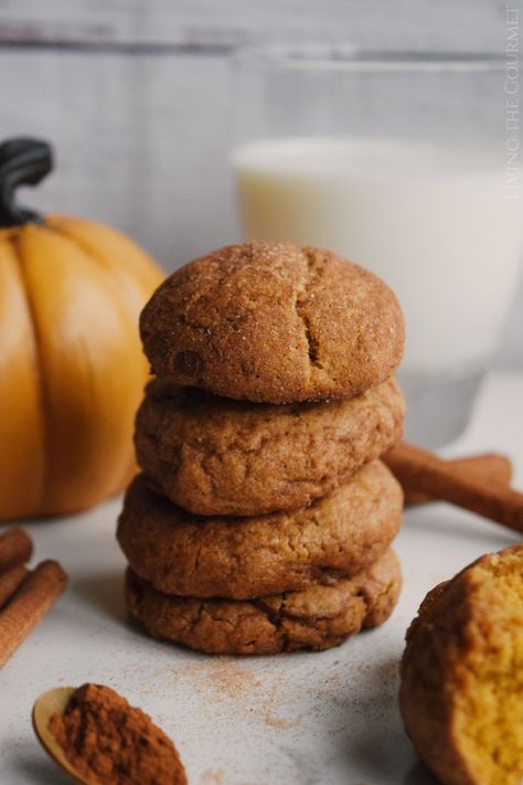 Recipes Using Fresh Pumpkin, Best Soft Cookies, Chewy Snickerdoodles, Pumpkin Coffee Cakes, Pumpkin Spice Recipe, Pumpkin Spice Cookies, Fresh Pumpkin, Pumpkin Spice Muffins, Homemade Pumpkin Pie