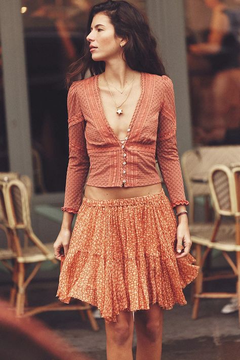 Free People; FP Lifestyle; We The Free; Free-est; winter outfits; fall outfits; spring outfits; summer outfits; outfit inspo; fall; winter; spring; summer; layering; cozy; cold weather; warm weather; party; party outfits; holiday outfits; aesthetic; outfit inspo; top; shirt; long sleeve top; slim fit; femme; texture; slightly cropped; deep V-neckline; sheer lace detail; Long Sleeve Top Outfit, Sweet Top, Sheer Lace Top, Scalloped Edges, Outfits Aesthetic, Sheer Lace, Holiday Outfits, Boho Outfits, Lace Detail