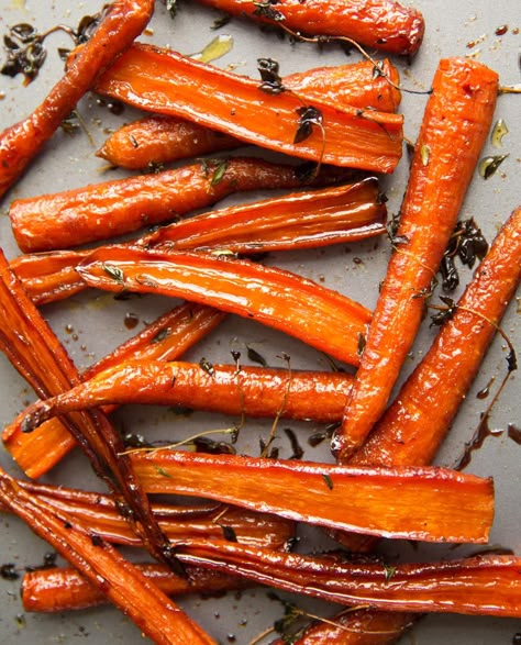 Balsamic Roasted Carrots, Balsamic Carrots, Balsamic Carrots Roasted, Baked Carrots, Honey Balsamic, Roast Dinner, Carrot Recipes, Sunday Roast, Roasted Carrots