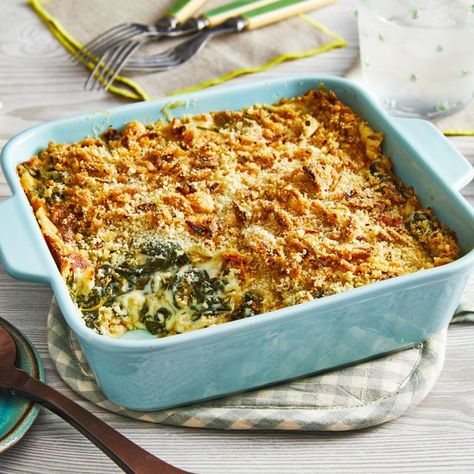 spinach casserole recipe Spinach Casserole Recipes, Side Dishes For Ham, Classic Green Bean Casserole, Spinach Casserole, Chicken Spinach, Healthy Casseroles, Cheese Tasting, Crispy Onions, Creamed Spinach