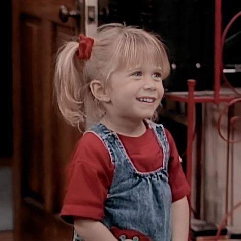 Michelle From Full House, Full House Aesthetic, Michelle Full House, Full House Michelle Tanner, Full House Characters, Full House Michelle, Full House Tv Show, Widget Pictures, House Outfit