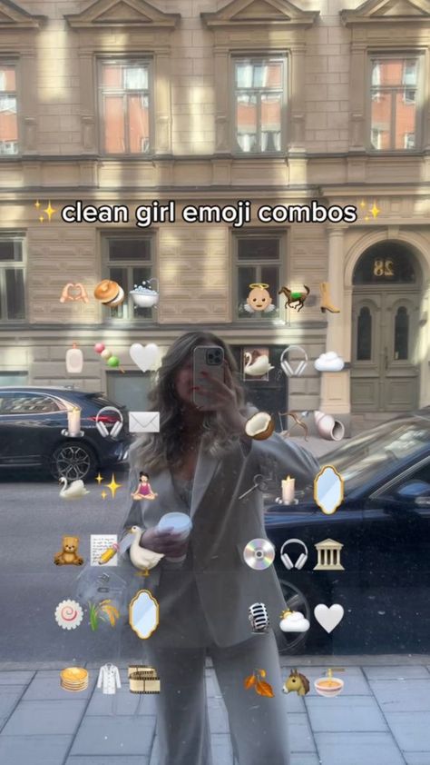 Emoji Combos, Witty Instagram Captions, Girl Emoji, Clever Captions For Instagram, Good Insta Captions, Instagram Captions Clever, Emoji Combinations, Emoji For Instagram, Cute Instagram Captions