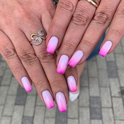 1 or 2???? 🌸Gel manicure 40$ 🌸gel pedicure 55 🌸design 5-10$ 🌸kids manicure 20$ 🌸French +20$ 🌸Moon +20$ 🌸ombré/chrome +25$ 🌸Deep powder 50$… Deep Powder Nails Design, Deep Powder Nails, Pedicure French, Acrylic Nails Ideas, Wedding Nail Polish, Ombre Gel Nails, Daisy Nail Art, Bright Nail Art, Nails Pedicure