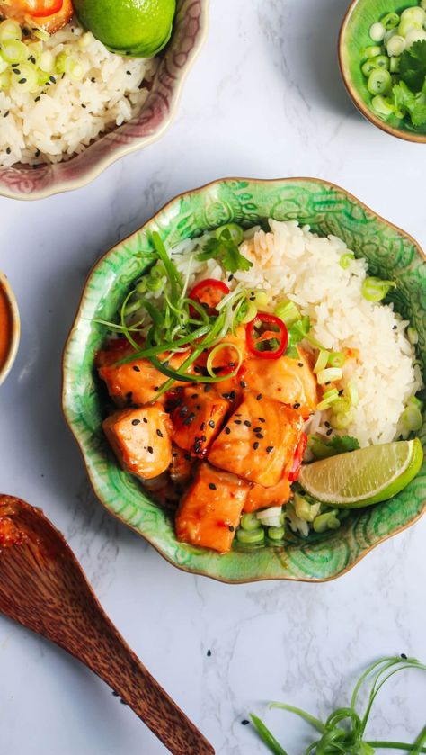 Quick Spicy Coconut Noodles - Dished by Kate Coconut Noodles, Bang Bang Salmon, 20 Min Meal, Salmon Bowls, Quick Salmon, Salmon Bites, Poke Bowls, Super Snacks, Salmon Bowl